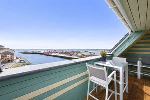 Photo 23- click for photo gallery